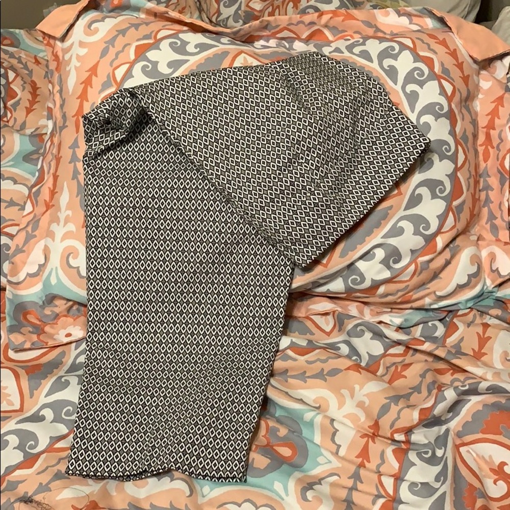 Patterned Ankle Pant